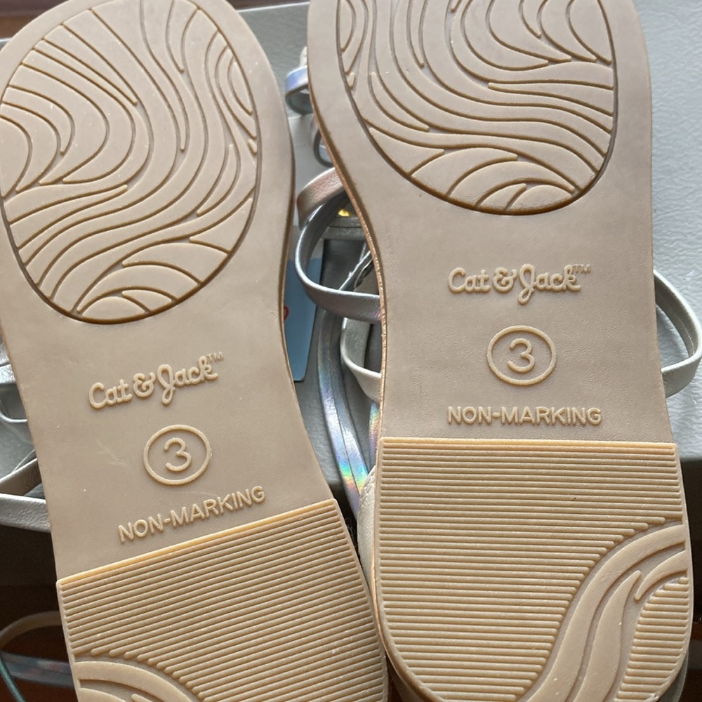 NWT CAT & JACK Size 3 Gladiator Slipper - Picture 3 of 5